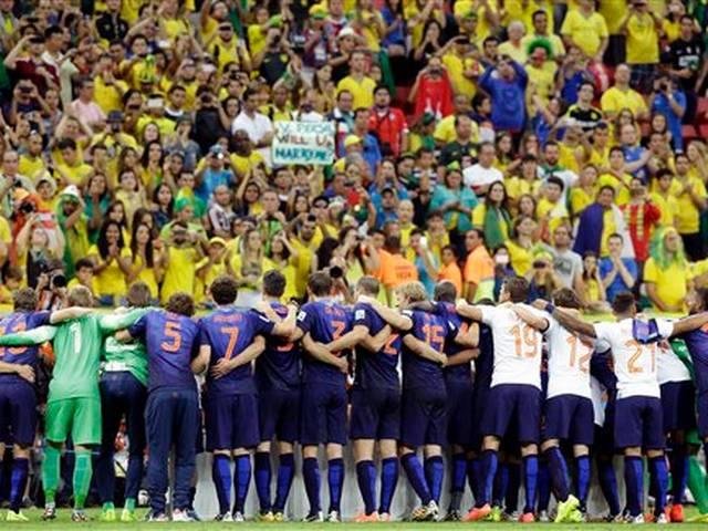 नीदरलैंड्स ने ब्राजील को 3-0 से हराकर किया थर्ड-प्लेस पर कब्जा Fifa_Netherlands_Brasil_Won_3-0_3rd Plase_