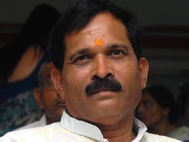 ...अब मोदी के मंत्री को किसी भी कीमत पर पब कल्चर मंजूर नहीं Shripad_Naik_wants_end_pub_culture