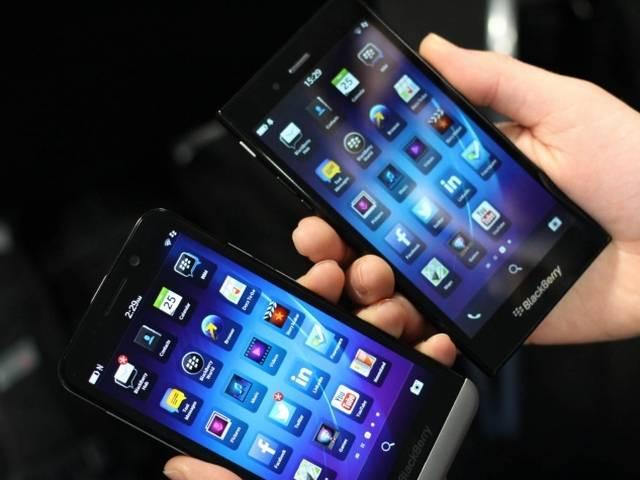बाजार में उतरते ही सोल्ड आउट होने के करीब पहुंचा ब्लैकबेरी Z3 BlackBerry Z3 almost sold out in India