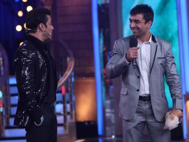 बिग बॉस में सलमान खान को रिप्लेस करना चाहते हैं एजाज़ खान Ajaz Khan want to replace salman khan in Big Boss?