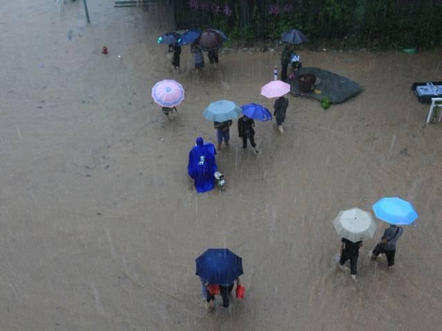 चीन में बारिश से 45 की मौत, रामासुन तूफान को लेकर रेड अलर्ट जारी CHINA_RAIN_DEATH