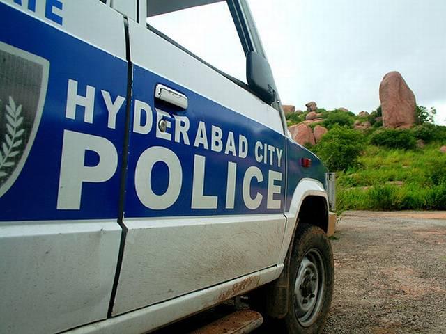 होमगार्डस का आरोप, जबरन अधिकारियों के घर काम कराया जाता है Homeguard_Police Officers_
