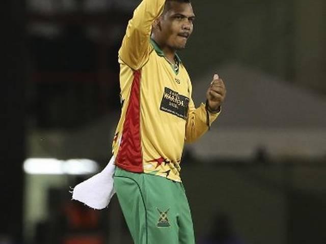 सुपर-ओवर में 0 रन और 1 विकेट, ये सिर्फ वो ही कर सकता है! CPL_Guyana Amozen Warriors_The Red Steel_Sunil Narine_Super-Over_