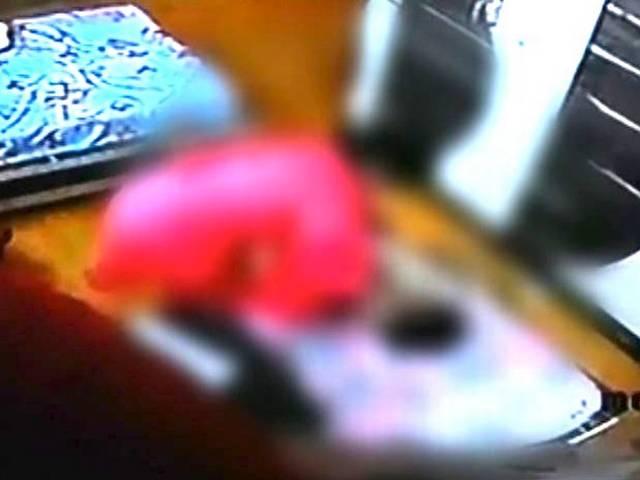 Watch:ट्यूटर की हैवानियत, तीन साल के बच्चे पर लात, घुसे और थप्पड़ की मार bengal home teacher india