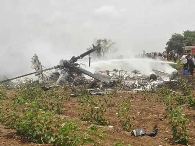 उप्र में वायुसेना का हेलीकॉप्टर दुर्घटनाग्रस्त, 7 मरे helicopter_crash_indian airforce