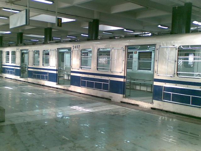 मेट्रो स्टेशन उड़ाने की धमकी के बाद बढ़ाई गई सुरक्षा kolkata metro
