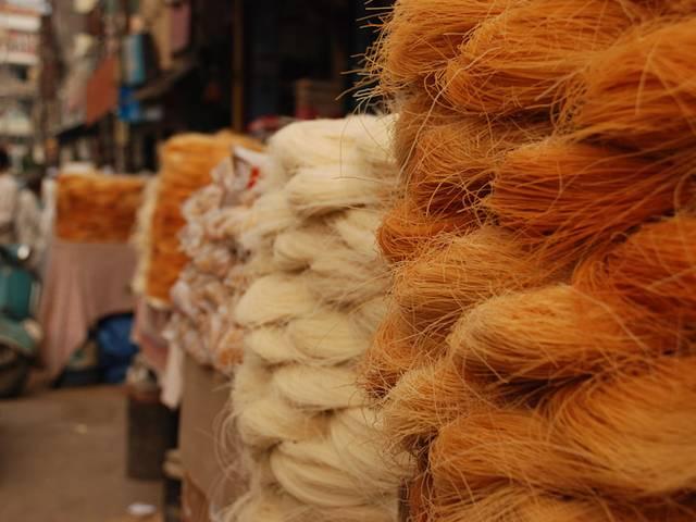 रमजान: बाजार में मौजूद हैं तरह-तरह की स्वादिष्ट सेवइयां ramdan_sweets_in_market