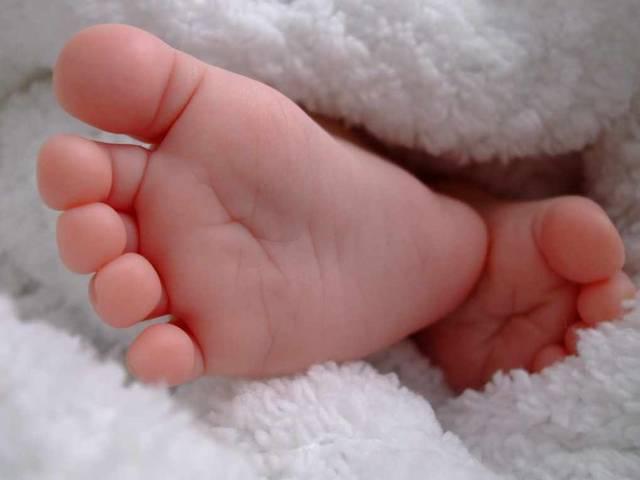 गलती से गर्भपात की दवा देने से महिला ने आठ महीने का बच्चा खोया a_women _lost_her_8month_child_in_wrong_treatment