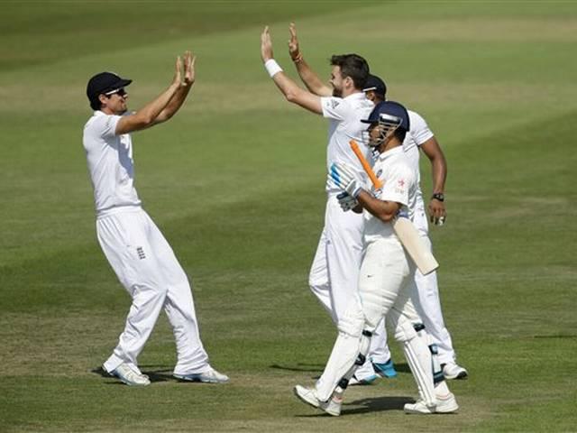 साउथम्पटन टेस्ट : भारत की पहली पारी 330 रन पर सिमटी TEST-SERIES_ALL-OUT_INDIA_ENGLAND_