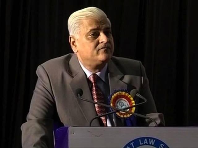 विवादित बयान: ‘यदि मैं भारत का तानाशाह रहा होता तो मैंने पहली ही कक्षा से गीता और महाभारत को शुरू करवा दिया होता’ judge_sc judge_a r dave