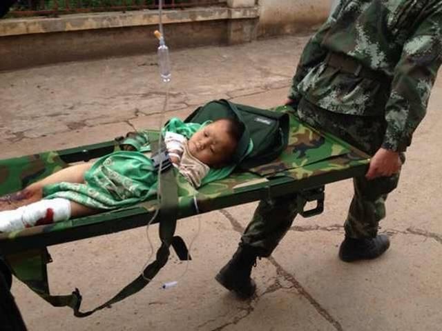दक्षिणपश्चिम चीन में भूकंप से 150 की मौत, दर्जनों घायल China_Earthquake_150 Dead_Dozens Injured