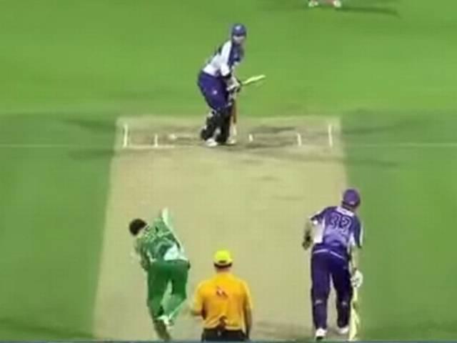 आईपीएल के पूर्व बल्लेबाज ने बनाए एक गेंद पर 20 रन Travis Brit_Hobart Hurricanes_Delhi Daredevils