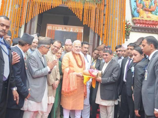 ...जब नेपाल नरेश बन पशुपतिनाथ को पूजा मोदी ने prime minister naredra modi_nepal_pashupatinath temple