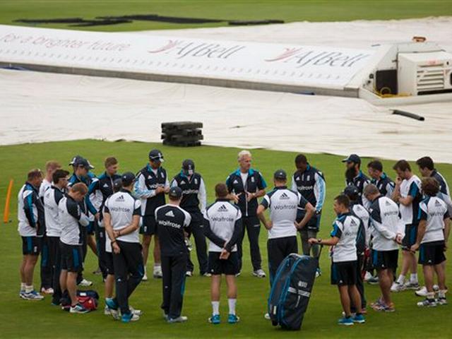 IND vs ENG: भारत के 152 रन के जवाब में इंग्लैंड के 113 पर 3 ind vs eng 4th test