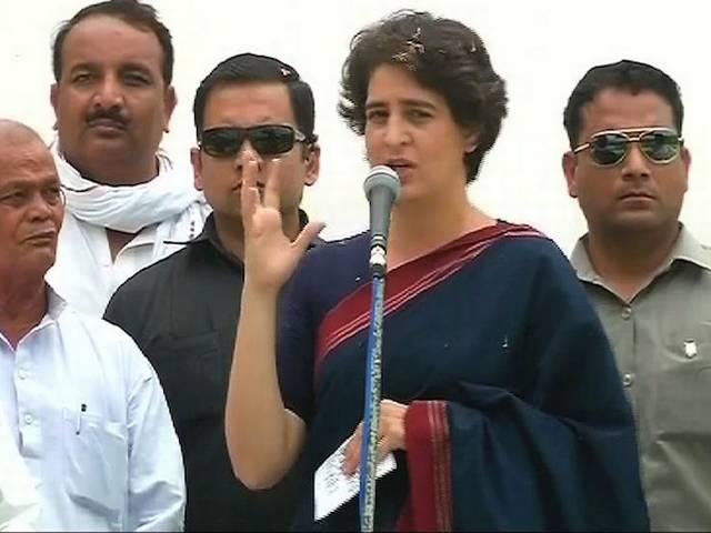 पार्टी चाहती है सोनिया, राहुल और प्रियंका नेतृत्व की भूमिका संभालें: कांग्रेस Congress_Sonia_Rahul_Priyanka_