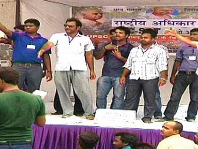 देश में अंग्रेजी की आवश्यकता पर बहस जारी _debate _continues _on _the _relevance _of _English _in _India