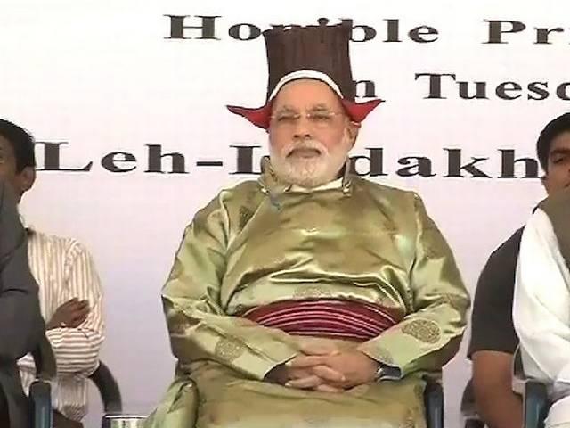 पाक सीधी लड़ाई की ताकत खो चुका है, इसलिए छद्म युद्ध लड़ रहा है: मोदी Modi condemns continuing proxy war by Pakistan