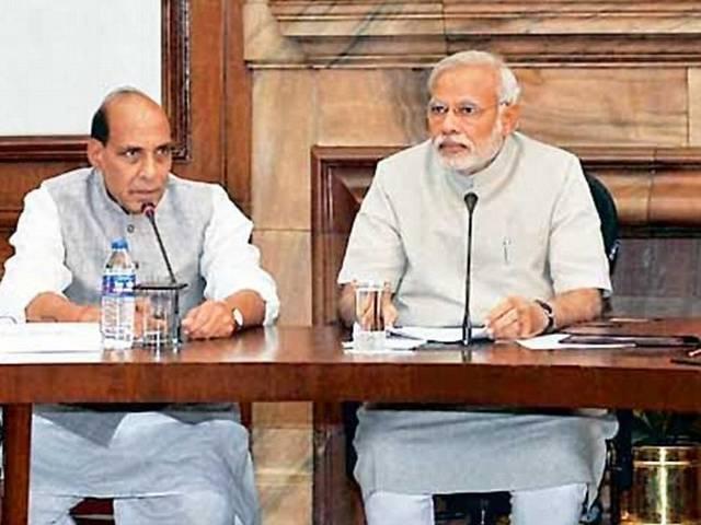 आधे लोगों की उम्मीदों पर खरी उतरी है मोदी सरकार: सर्वे modi_government_poll