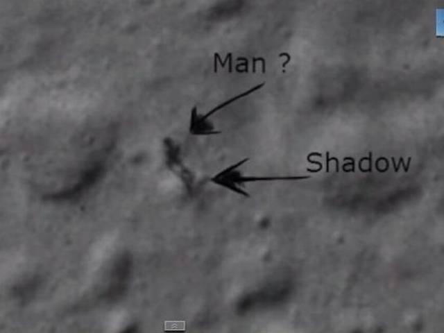 चंद्रमा पर एलियन या कोई छाया! human_shadow_seen_on_moon