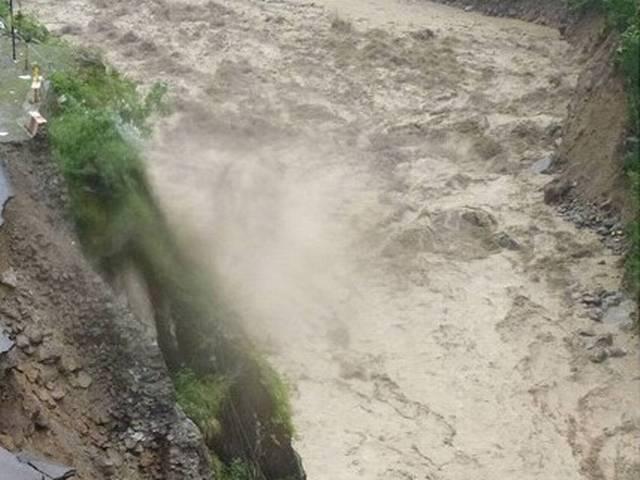 नेपाल में बाढ़-भूस्खलन में 62 की मौत, भारत का तीन करोड़ रूपये की सहायता का ऐलान nepal_flood_land slide