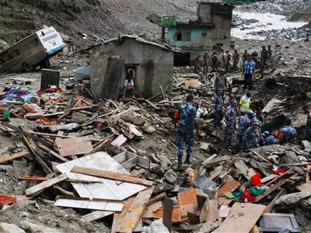 नेपाल में बाढ़-भूस्खलन में 240 की मौत, भारत का 4.8 करोड़ नेपाली रूपये की सहायता का ऐलान india announced to give 4.8 crore nepali ruppes to hepl nepal