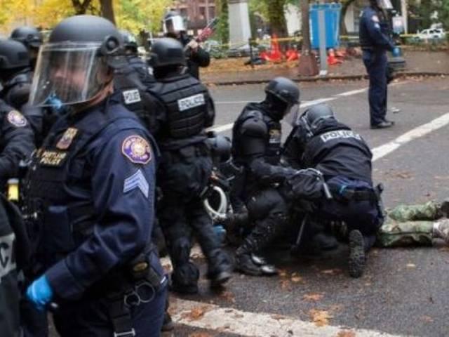 अमेरिकी दंगा : गोली लगने से हुई थी किशोर की मौत new york_death
