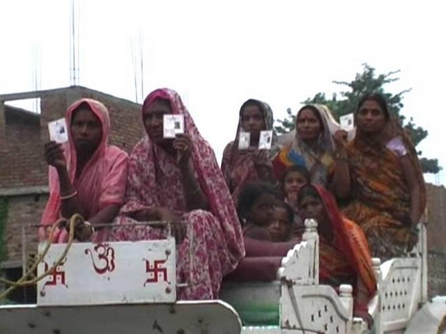 बिहार: विधानसभा उपचुनाव के लिए मतदान जारी, पहले तीन घंटे में 12 प्रतिशत मतदान bihar_election