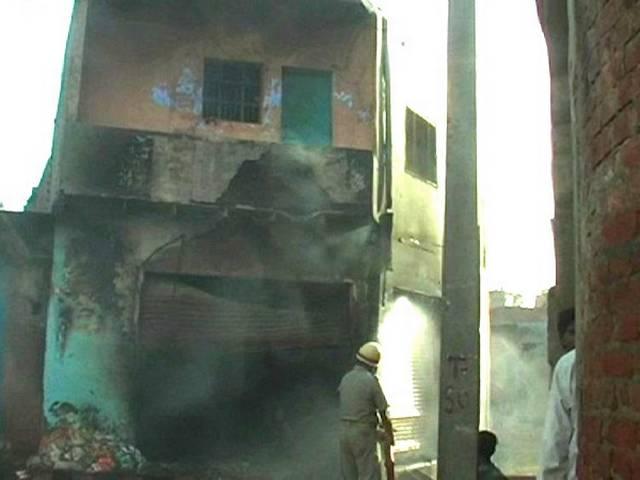 यूपी में हापुड़ के बहादुरगढ़ में सांप्रदायिक तनाव के बाद 10 गिरफ्तार, पुलिस ने किया हालात काबू में होने का दावा up_hapud_violence