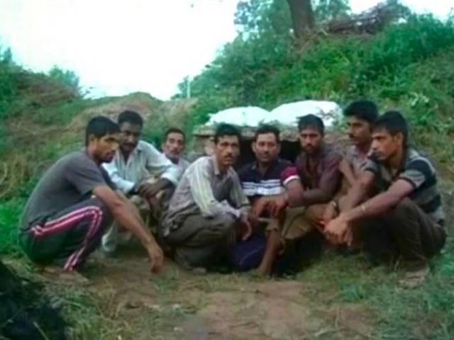 22 सीमा चौकियों पर पाकिस्तान ने की भीषण गोलाबारी, दो भारतीयों की मौत, पांच जख्मी Two civilians killed, 5 injured as Pakistan violates ceasefire yet again