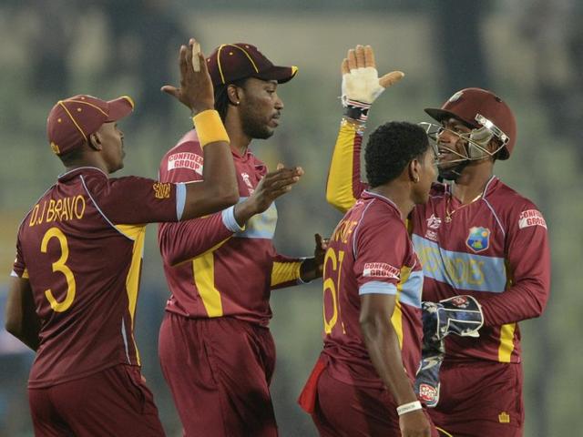 बांग्लादेश को 70 रन पर समेटकर 177 रन से जीता वेस्टइंडीज West India beats Bangladesh in the second ODI