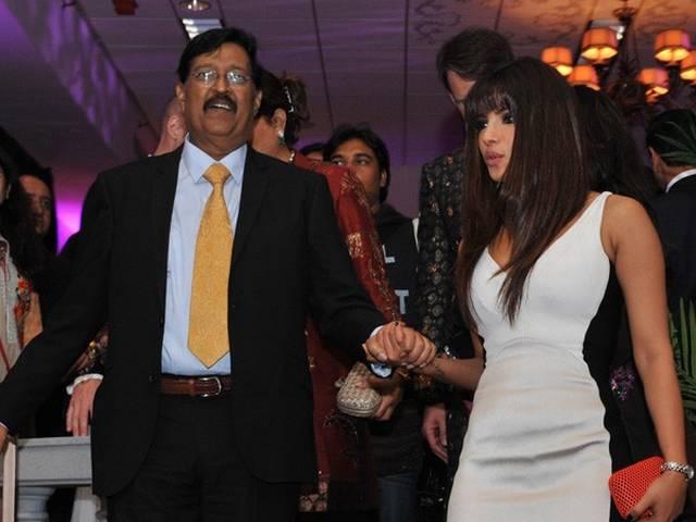 मेरी दुनिया पापा के बिना अधूरी है : प्रियंका my_life_incomplete_without_papa