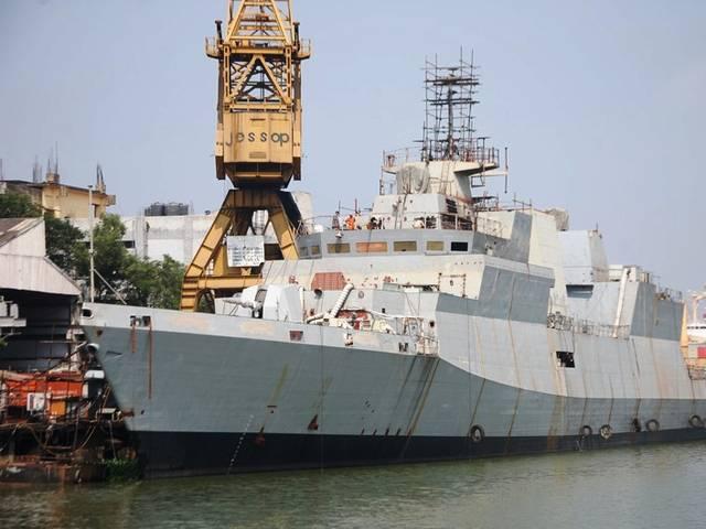 स्वदेशी पनडुब्बी रोधी युद्धपोत नौसेना में शामिल navy_INS_Kamorta_Arun Jaitley_