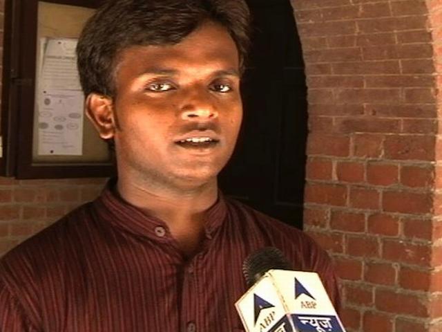 सेंट स्टीफेंस में माली के बेटे ने रचा इतिहास, हिन्दी बोल कर बना छात्र संघ का अध्यक्ष Gardner son create history