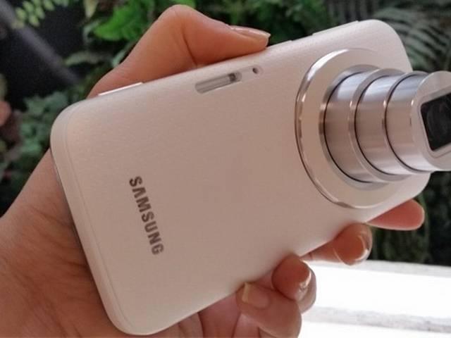सैमसंग ने गैलेक्सी K जूम की कीमतों में की भारी कटौती galaxy_k_zoom_prices_slashdown