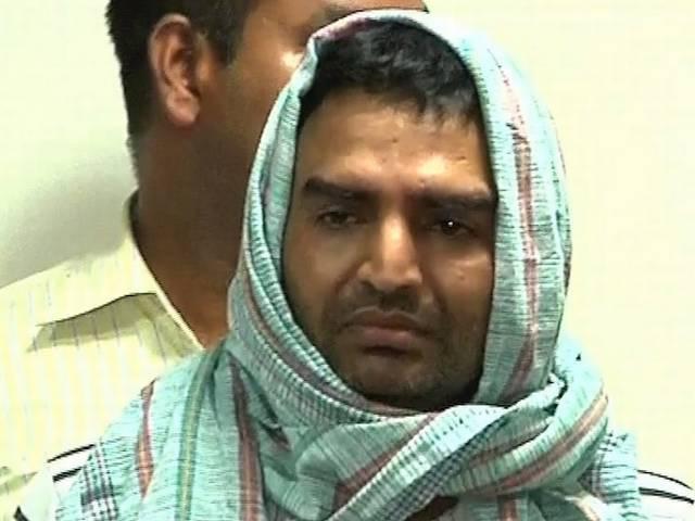 नोएडा: चंद्रमोहन 14 दिन की न्यायिक हिरासत में Chandra Mohan_AAP_RTI Activist_