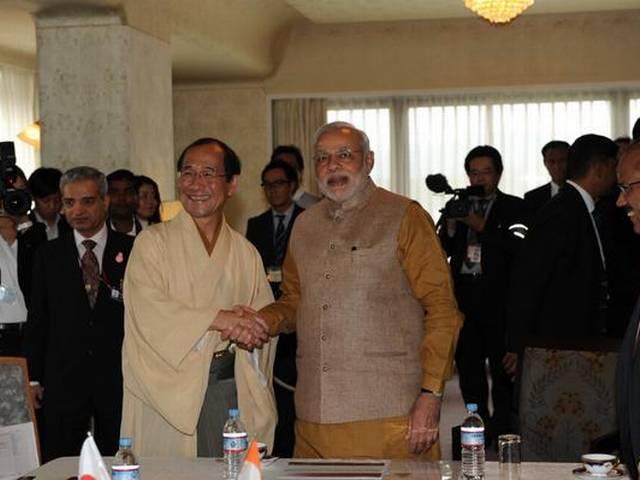 क्योटो के विकास के बारे में मोदी को दी गई विस्तृत जानकारी kyoto_pm_modi