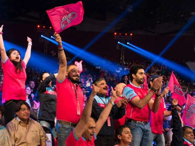 अभिषेक बच्चन की जयपुर पिंक पैंथर्स ने प्रो कबड्डी खिताब जीता pink panthers