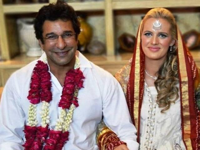 वसीम अकरम फिर बनेंगे पिता, आस्ट्रेलियाई मूल की पत्नी शानिएरा प्रेग्नेंट Wasim Akram to Become Father Again