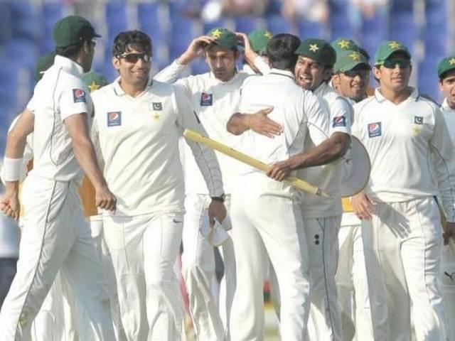 पाकिस्तान क्रिकेट बोर्ड ने की खिलाड़ियों पर कार्रवाई PCB_Cricket_media_moin khan