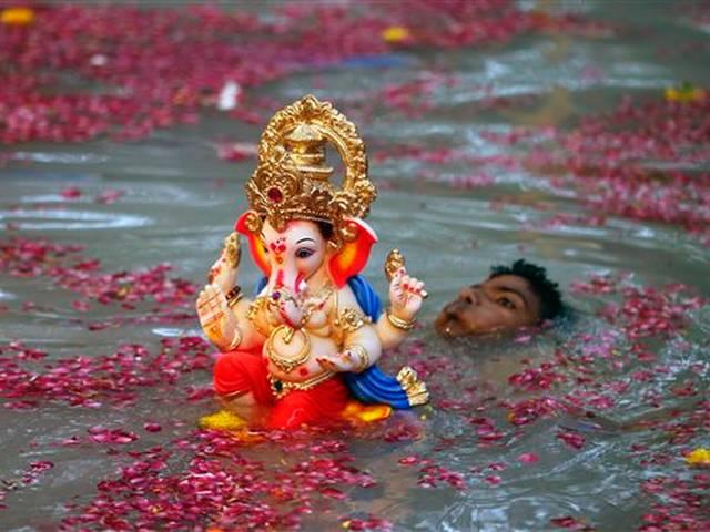 10 दिन की धूमधाम के बाद आज मुंबई समेत पूरे महाराष्ट्र में गणेश विसर्जन, मुंबई में चप्पे-चप्पे पर सुरक्षा ganpati_festival_ends
