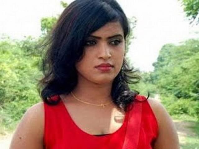 अभिनेत्री श्रुति ने पोर्न के धंधे में धकेलने वाले पति की हत्या की Actress Kills Husband, Who Forced Her To Work In Porn Films