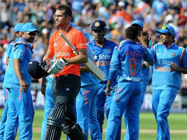 शास्त्री, डंकन को 2015 तक टीम इंडिया के साथ रहना चाहिए: लक्ष्मण laxman on team