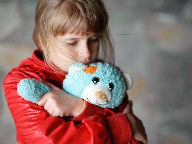 तलाकशुदा मां-बाप के बच्चों में नशे का खतरा ज्यादा teenage_divorced_parents