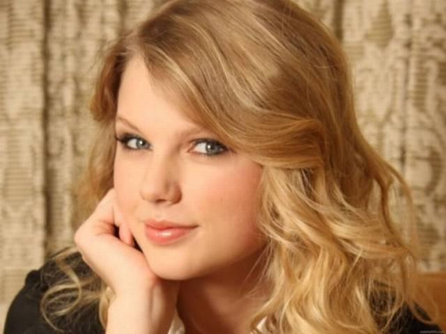 जब बाल-बाल बचीं टेलर स्विफ्ट Taylor Swift_Accident_Ex-Boy Friend_singer_