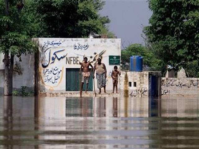 पाकिस्तान में बाढ़, बारिश से करीब 260 लोगों की मौत, दस लाख से अधिक प्रभावित Flood, rain kills 260 in Pakistan