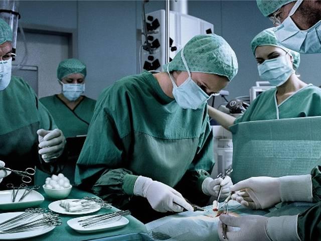 हाथ पैर का आकार बढ़ाने के लिए लड़के का ऑपरेशन, 12 इंच लंबाई बढ़ी Body_Growth_Operation_Disease_