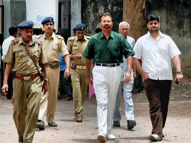 गुजरात के पूर्व आईपीएस अधिकारी वंजारा को सोहराबुद्दीन मामले में जमानत Sohrabuddin Sheikh fake encounter Former Gujarat IPS officer DG Vanzara gets bail