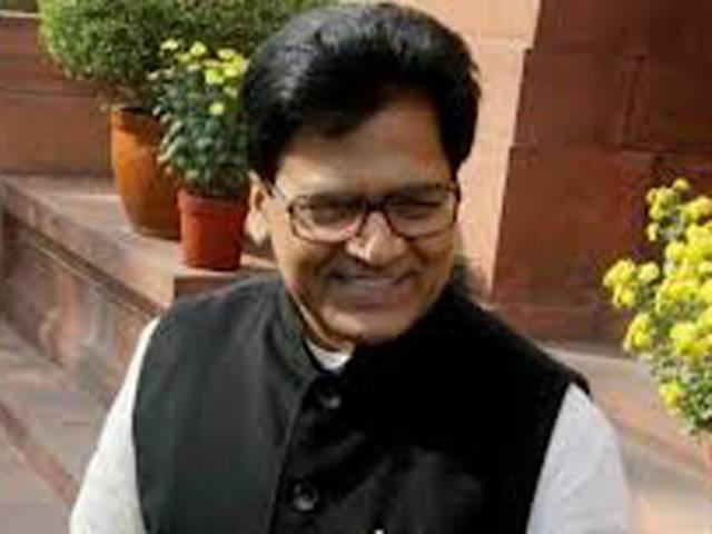 शिवपाल, रामगोपाल, धर्मेंद्र व तेज प्रताप यादव ने किया मतदान Shivpal Yadav_Ramgopal yadav_Voting_Bye Election_