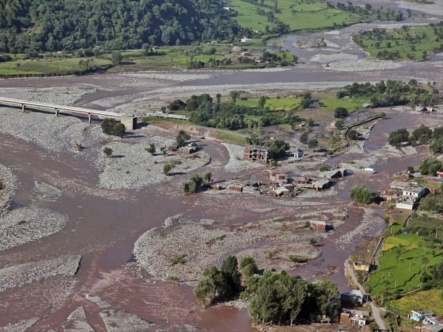 जम्मू-श्रीनगर राष्ट्रीय राजमार्ग यातायात के लिए बंद Jammu Kashmir_National Highway_Closed_Flood