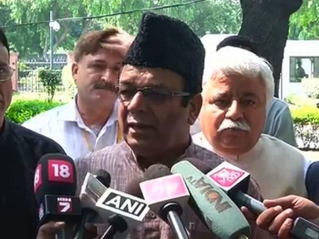 पीएम से मिलकर जम्मू-कश्मीर के मंत्रियों ने राज्य में आई बाढ़ को राष्ट्रीय आपदा घोषित करने की मांग की Jammu and Kashmir ministers meet PM Narendra Modi